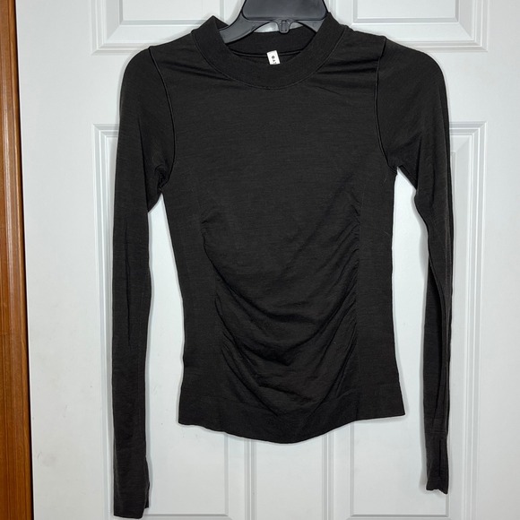 Athleta Foresthill Ascent Top WOOL Blend Size XS Charcoal Gray Black Ruched - Picture 2 of 10